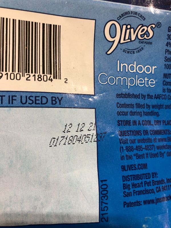 Photo 3 of 9 Lives Indoor Complete with Chicken & Salmon Flavor Dry Cat Food, 13.2-lb Bag
Best By 12/12/21

