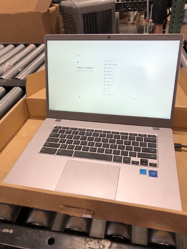 Photo 2 of SAMSUNG XE350XBA-K01US Chromebook 4 + Chrome OS 15.6" Full HD Intel Celeron Processor N4000 4GB RAM 32Gb Emmc Gigabit Wi-Fi, Silver
