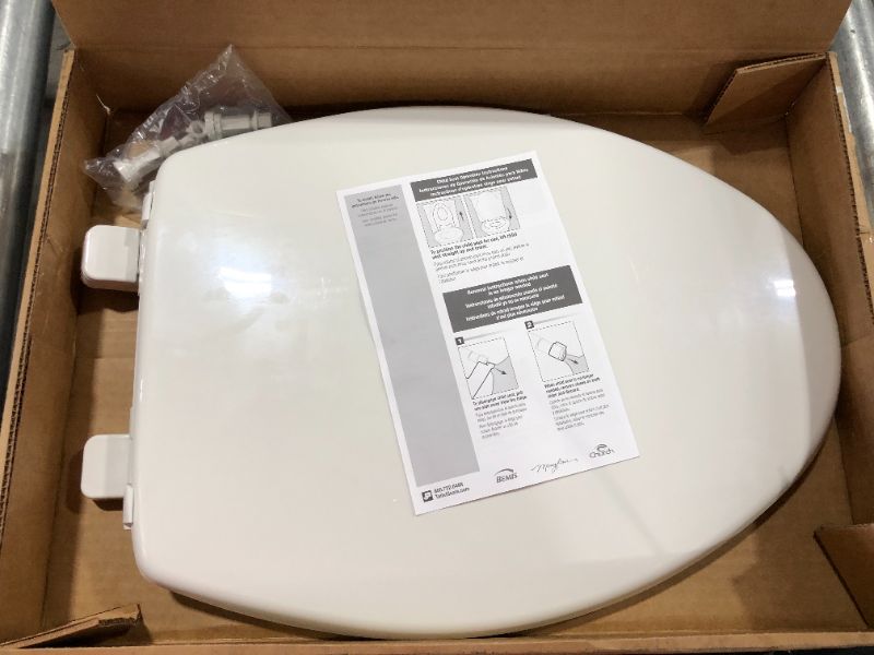 Photo 1 of Bemis Toilet Seat 