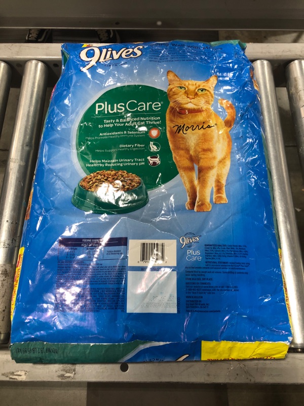 Photo 1 of 9Lives Plus Care Dry Cat Food, 13.3 Lb. BB 05/2022.
