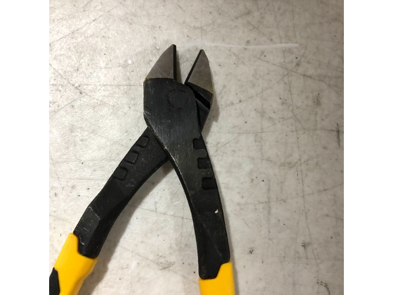 Photo 2 of 8 in. Diagonal Pliers
