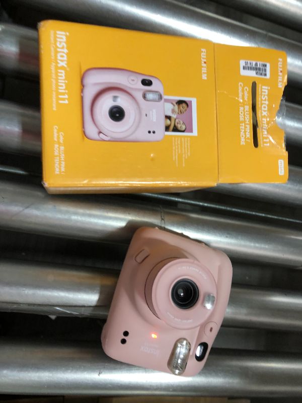 Photo 2 of Fujifilm Instax Mini 11 Instant Camera - Blush Pink

