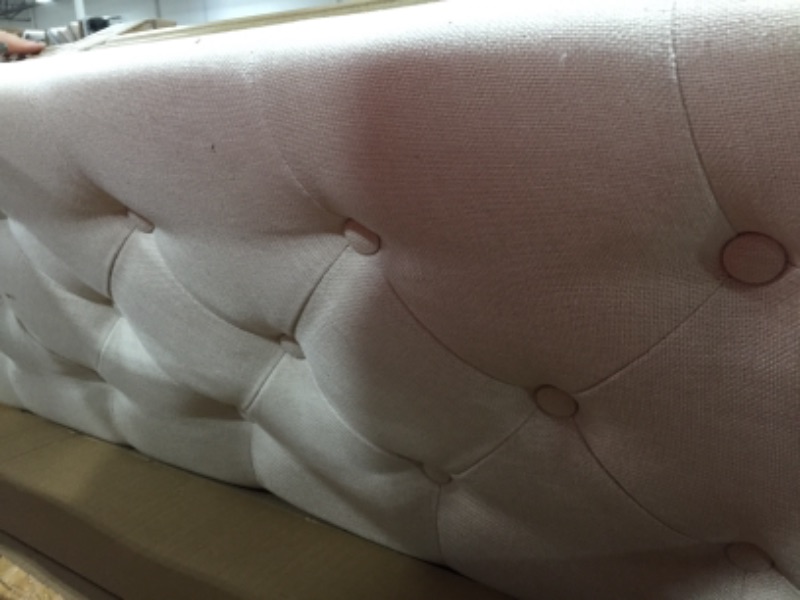 Photo 2 of 6 LEG UPHOLSTERED BENCH 