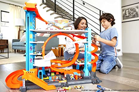 Photo 1 of HOT WHEELS SUPER  ULTIMATE GARAGE 
