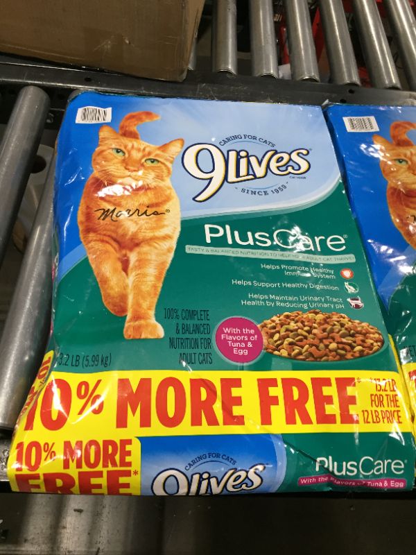 Photo 2 of 9Lives Plus Care Dry Cat Food Bonus Bag, 13.2-Pound BB APRIL 17 2022
