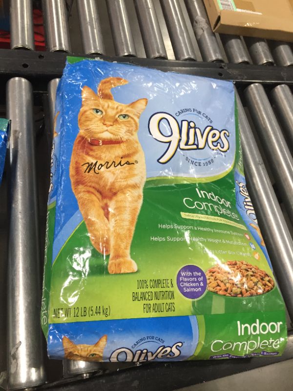 Photo 2 of 9Lives Indoor Complete Dry Cat Food, 12 Pound Bag BB 04 02 2022