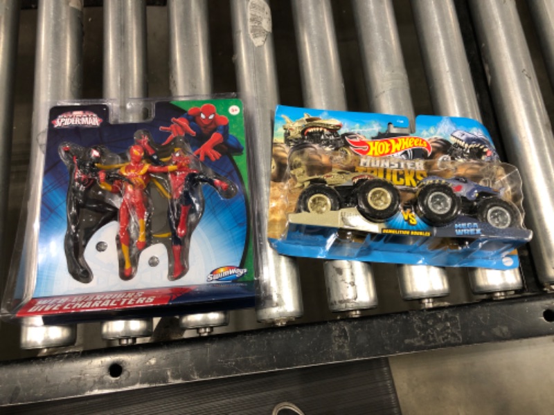 Photo 1 of 2 PACK TOYS SPIDERMAN AND HOT WHEELS BUNDLE 