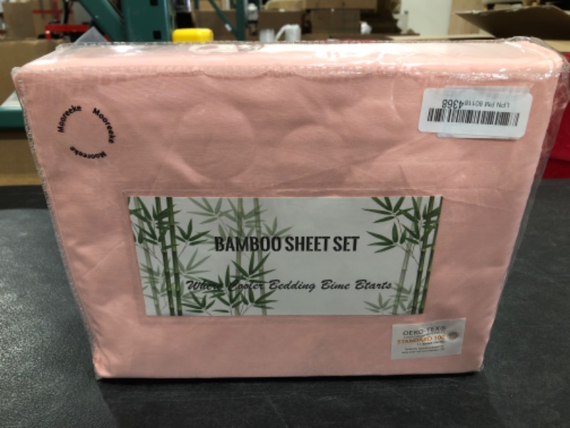 Photo 1 of BAMBOO SHEET SET. PINK. QUEEN SIZE. 