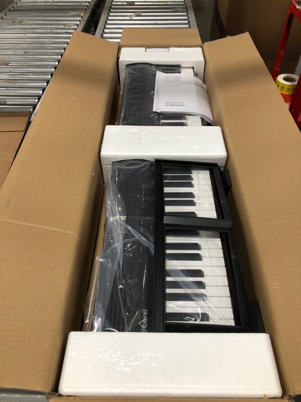 Photo 4 of Roland GO:PIANO 88-Key Full Size Portable Digital Piano Keyboard with Onboard Bluetooth Speakers (GO-88P)
