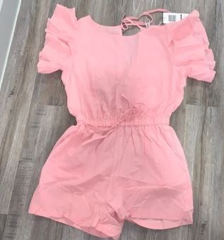 Photo 1 of - pink romper - ruffle sleeve - sinched waist--- size xl
