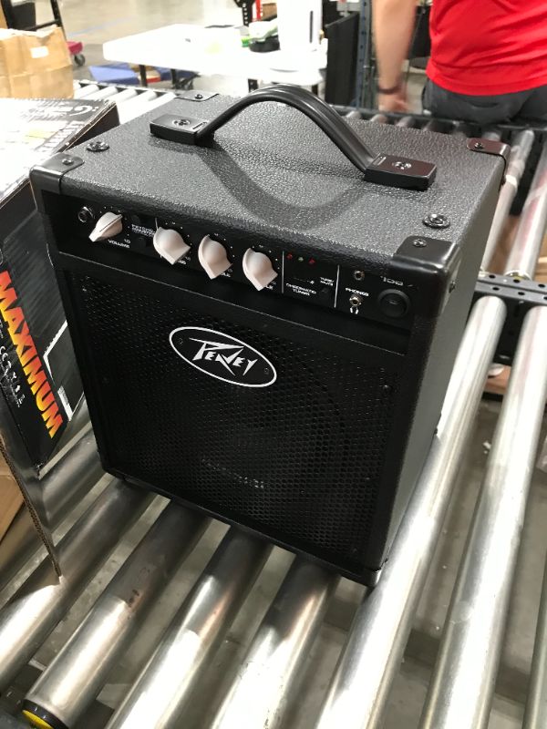 Photo 2 of Peavey MAX 158 20-Watt Bass Amp Combo
