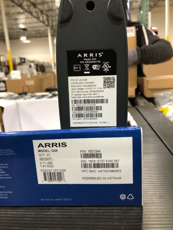 Photo 4 of ARRIS SURFboard DOCSIS 3.1 G34 Gigabit Cable Modem and Wi-Fi 6 Router ARRIS GameStop
