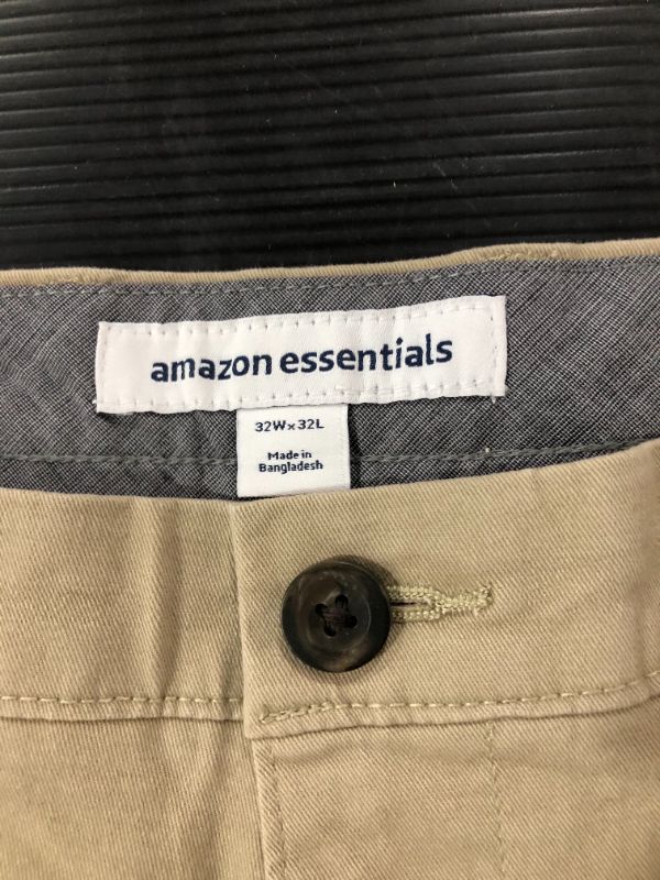 Photo 3 of Amazon Essentials Men's Relaxed-Fit Casual Stretch, Khaki, 32W X 32L
