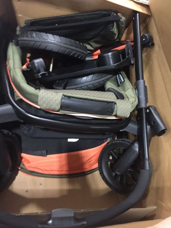 Photo 2 of Evenflo Pivot Xplore Wagon Stroller Green