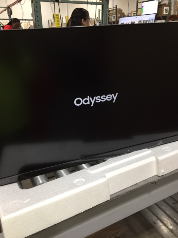 Photo 2 of SAMSUNG 28" Odyssey G70A Gaming Computer Monitor, 4K UHD LED Display, HDR 400, 144Hz, G-Sync and FreeSync Premium Support, Front Light Panels, LS28AG700NNXZA, Black
