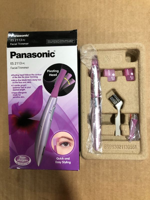 Photo 2 of Panasonic ES2113PC Pivoting Facial Trimmer