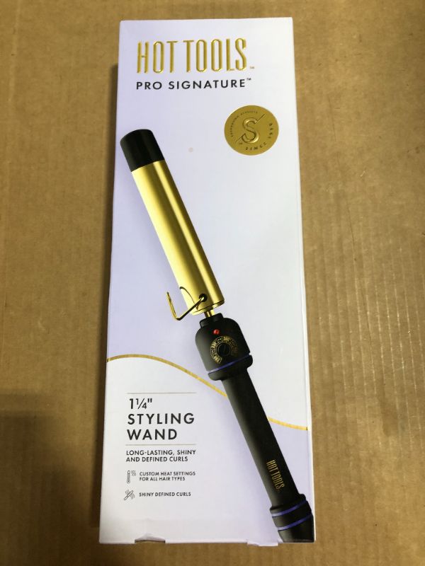 Photo 2 of HOT TOOLS Pro Signature Flipperless Gold Curling Wand, 1-1/4 Inch
