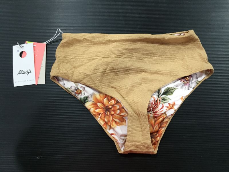 Photo 2 of [Size L] Maaji Sand Pearl Venus Mid Rise Bikini Bottom
