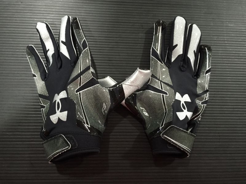 Photo 2 of [Youth Large] Under Armour Mens F8 Football Gloves