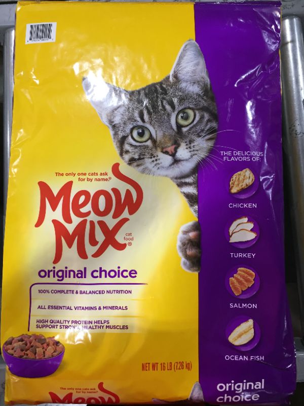Photo 2 of [EXP 4-17-22] Meow Mix Original Choice Dry Cat Food, 16 Pounds