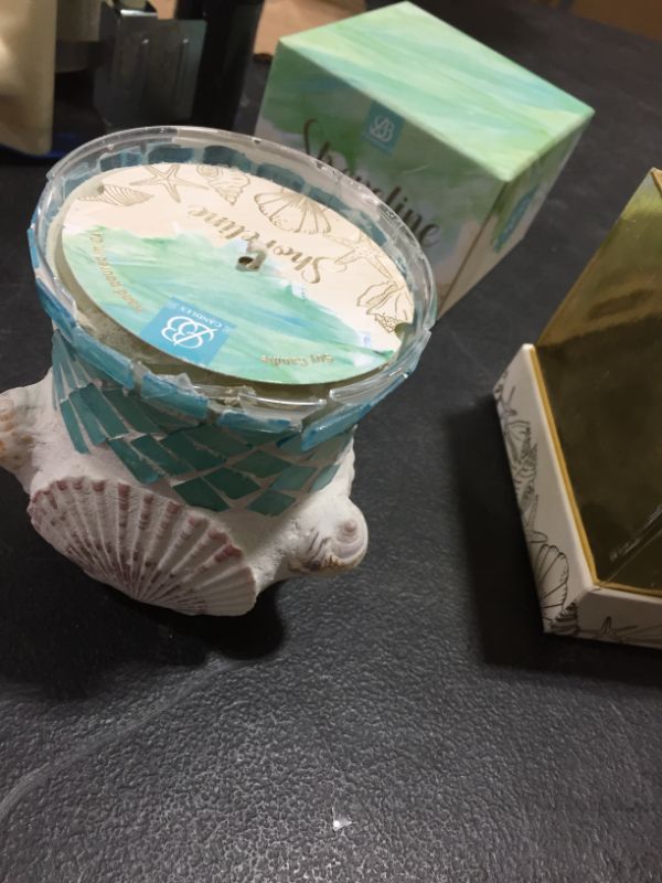 Photo 4 of BB Candles Shoreline Artisan Candle, Seashell and Nautical Natural Soy Hand Poured Candle, Fragrant Coastal Candle with Strong Scents, 13oz, 80+ Hours Burn Time (Coral Reef)
BROKEN SHELL AND SIDES