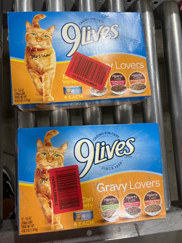 Photo 2 of 9 Lives 12 Count 5.5 Oz Gravy Lovers Variety Pack Cat Food 2pck Exp.02/23/2022