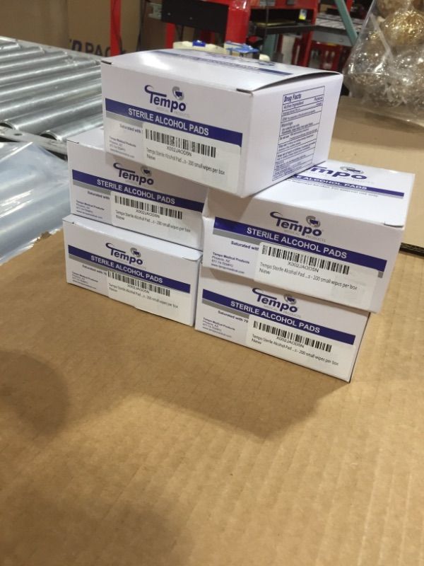 Photo 2 of 5 PACK TEMPO STERILE ALCOHOL PAD WABE 200 SMALL WIPES PER BOX