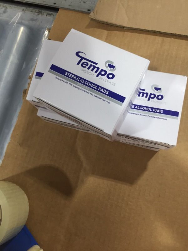 Photo 3 of 5 PACK TEMPO STERILE ALCOHOL PAD WABE 200 SMALL WIPES PER BOX