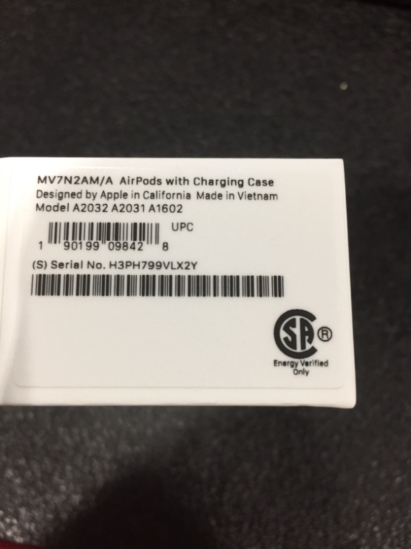 Photo 1 of Apple AirPods (2nd Generation)
