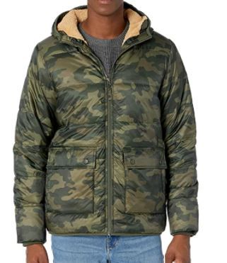 Photo 1 of Amazon Essentials Men's Long-Sleeve Water-Resistant Sherpa-Lined Puffer Jacket size m 
