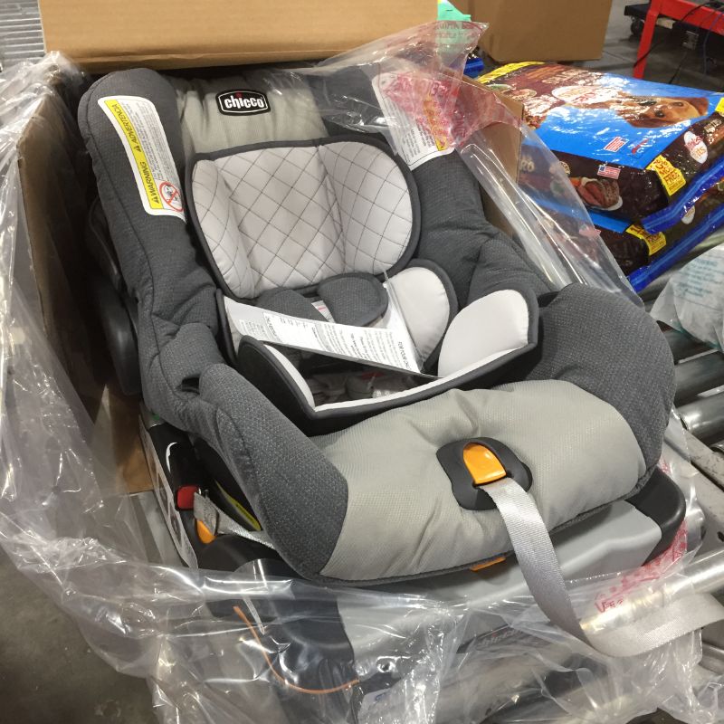 Photo 2 of Chicco KeyFit 30 Infant Car Seat - Nottingham