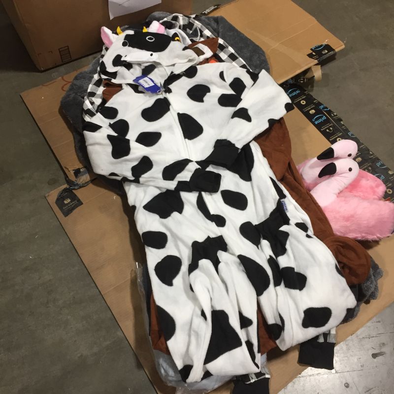 Photo 8 of box of assorted onesies (various sizes)