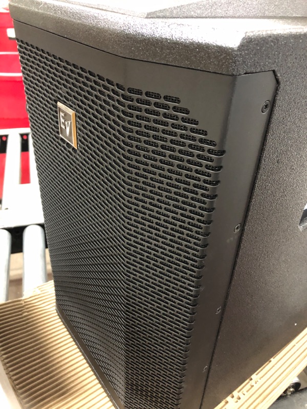 Photo 3 of (BOX 2 OF 2)Electro-Voice Evolve 50 1000W Powered Column Speaker Array System, Black 