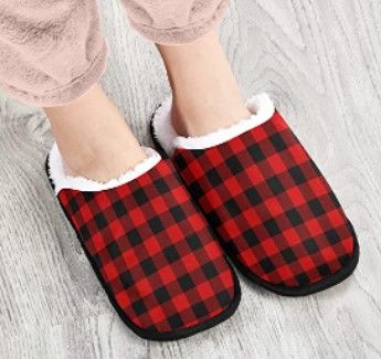 Photo 1 of plaid slippers Large