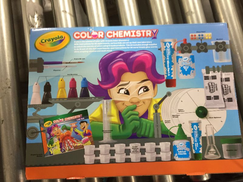 Photo 2 of Crayola Color Chemistry Lab Set