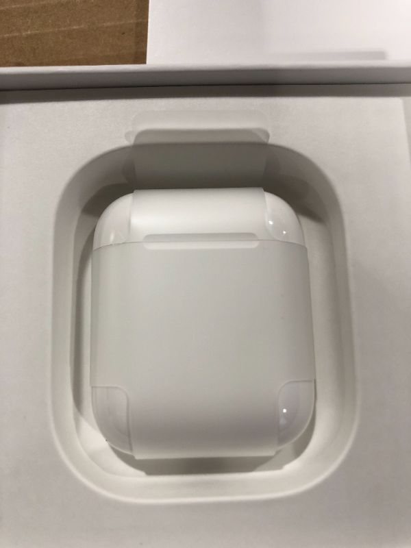 Photo 3 of Apple AirPods (1st gen) with Charging Case - White