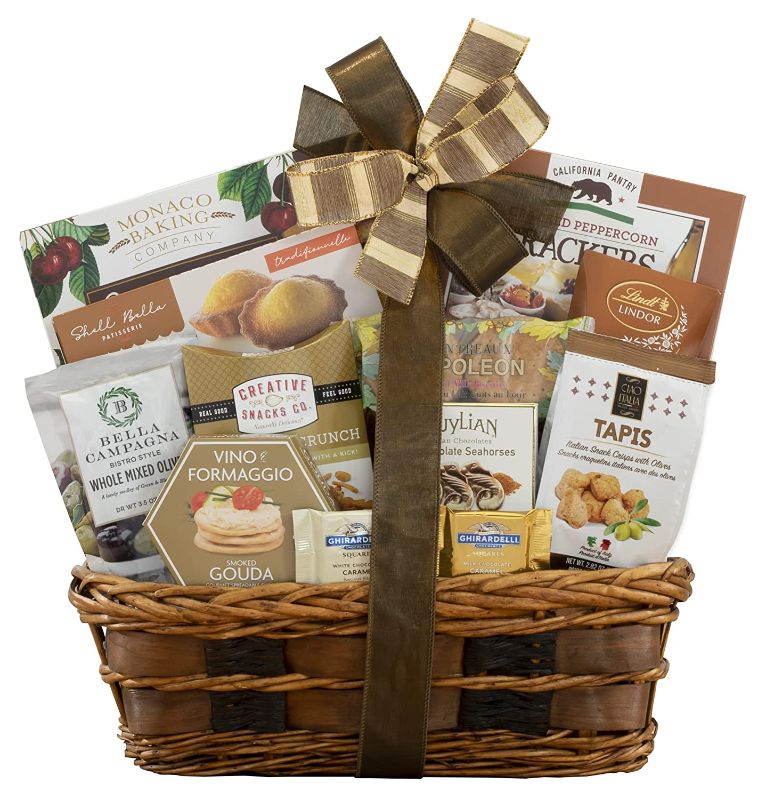 Photo 1 of Wine Country Gift Baskets The Connoisseur Gourmet Gift Basket, Various, Pack of 1, 1 Count