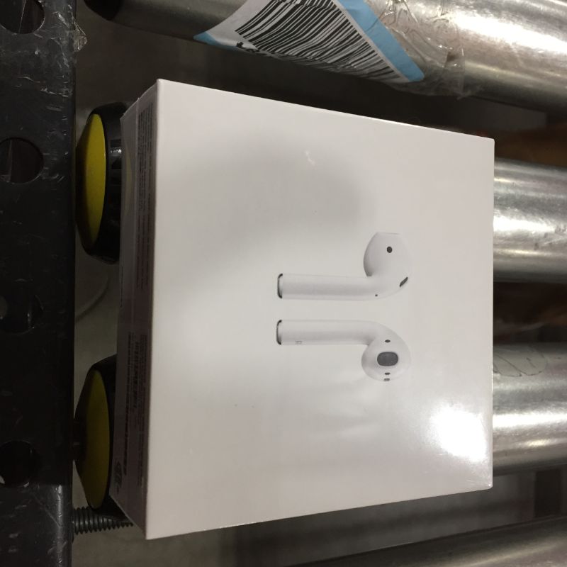 Photo 4 of Apple AirPods (2nd Generation