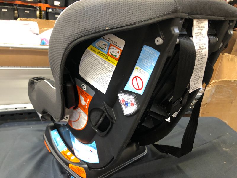 Photo 3 of Graco Extend2Fit Convertible Car Seat, Ride Rear Facing Longer with Extend2Fit, Gotham