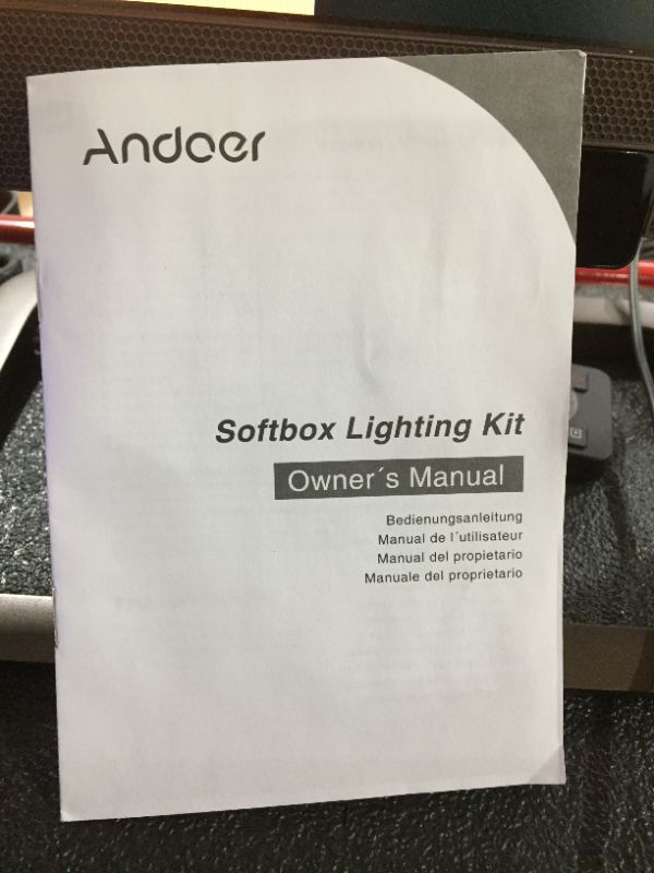 Photo 3 of Andoer softbox Lighting kit
