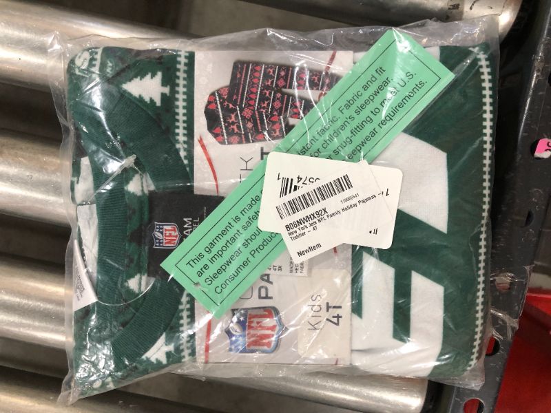 Photo 2 of New York Jets Toddler Family Holiday Pajamas - 4T