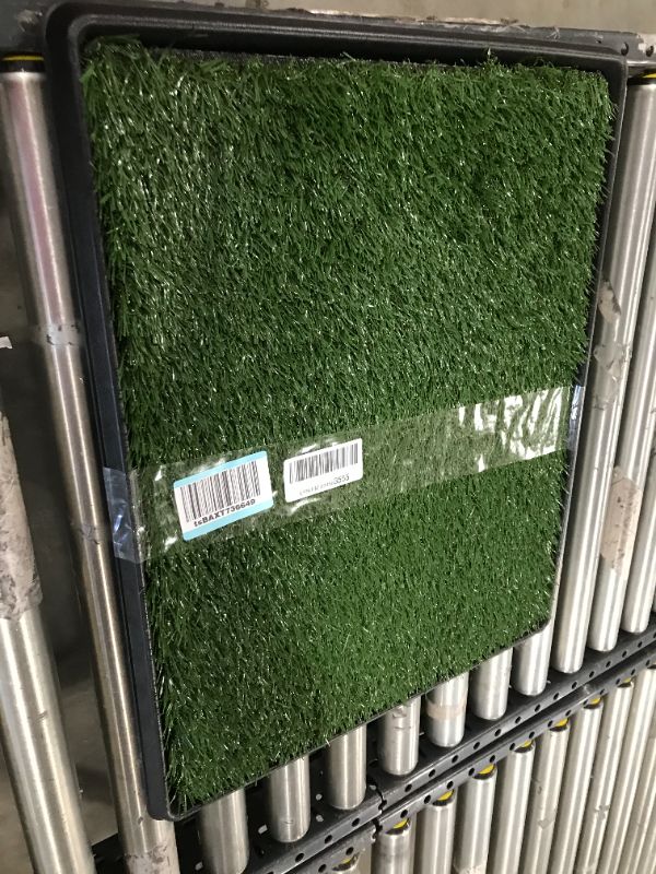 Photo 1 of artificial grass 24" x 19"