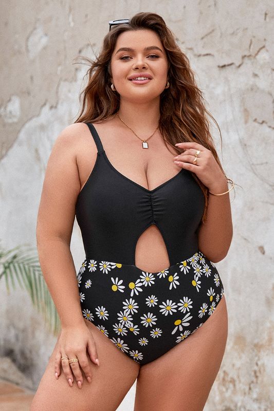 Photo 1 of Hadlee Daisy Floral Plus Size One Piece Swimsuit 0X
