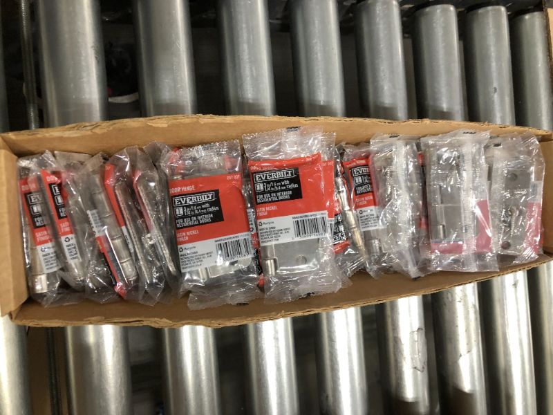 Photo 1 of Everbilt 3 in. x 1/4 in. Radius Satin Nickel Door Hinge
