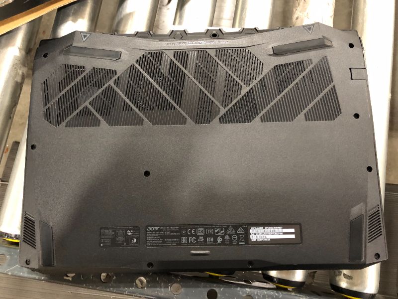 Photo 3 of Acer Nitro 5 AN515-54-5659 15.6" Gaming Laptop Computer - Black