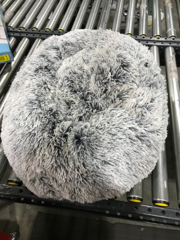 Photo 1 of 25" faux fur pet bed, grey