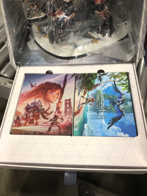 Photo 3 of Horizon Forbidden West Regalla Edition - PlayStation 4, PlayStation 5 [Digital]
