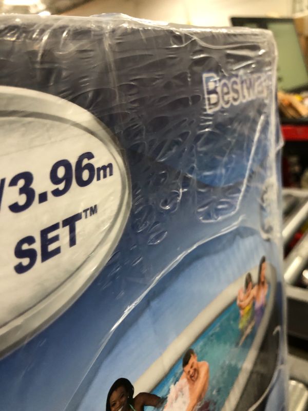 Photo 3 of Bestway Fast Set 13' x 33" Swimming Pool Set with 530 GPH Filter Pump BRAND NEW