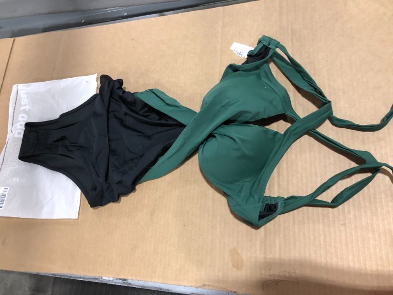 Photo 1 of CUPSHE Bikini Size Medium 