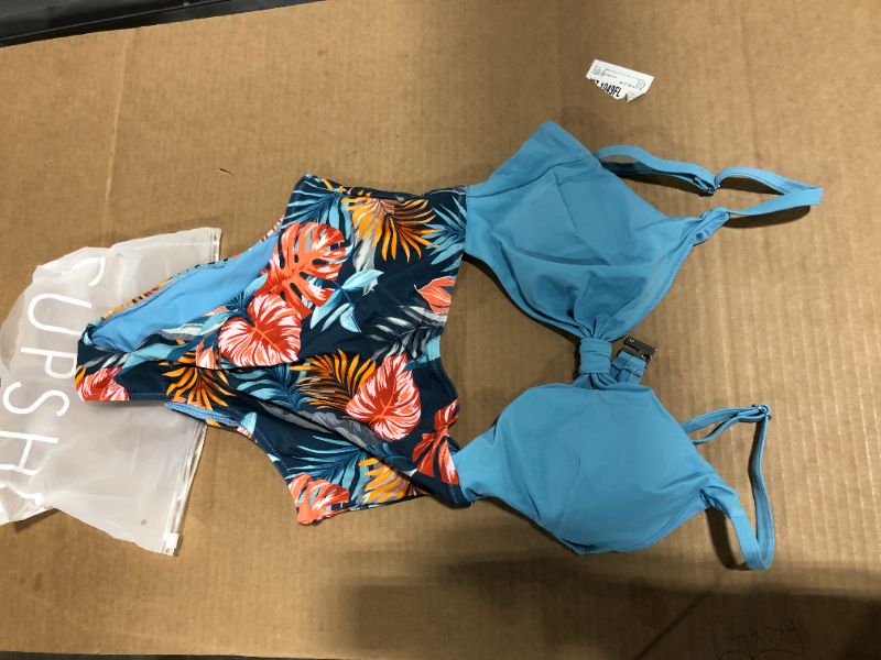 Photo 1 of CUPSHE Bikini Size Medium 